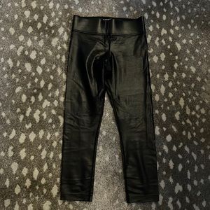 Carbon 38 High Rise 7/8 Legging in Takara Shine